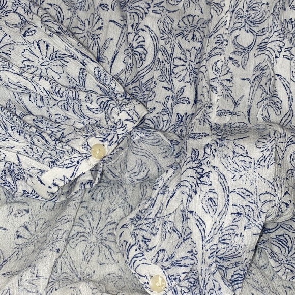 Lucky Brand blue & white floral size small - Picture 3 of 4